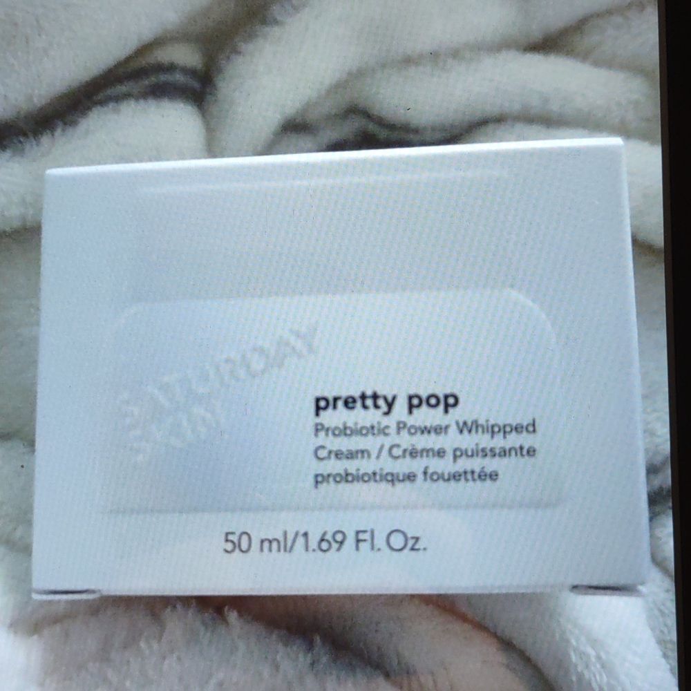NEW Saturday Skin Pretty Pop Probiotic